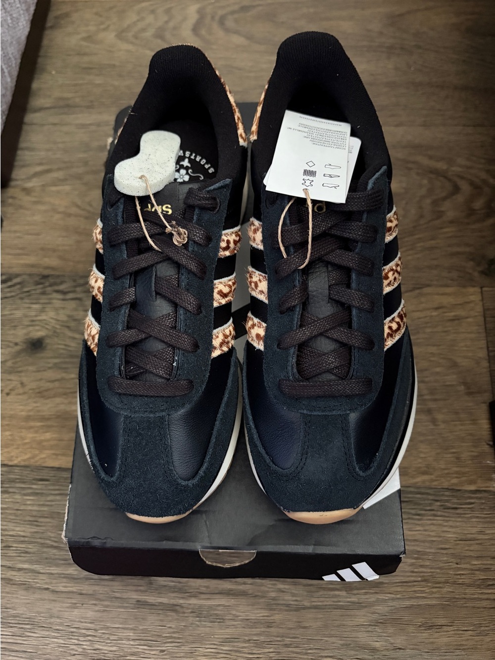 Size - 6.5 Adidas run 70s 2.0 Women’s Cheetah print w/Cloud foam Bubble Gum sole